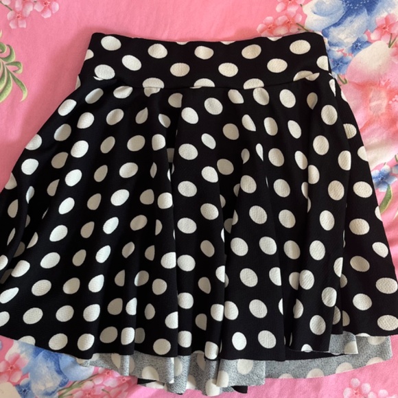 Mini Skirt for women!!! - Picture 2 of 4